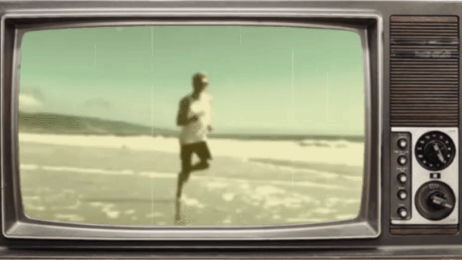 A GIF showing an example of the Old Fashioned TV Template on Kapwing