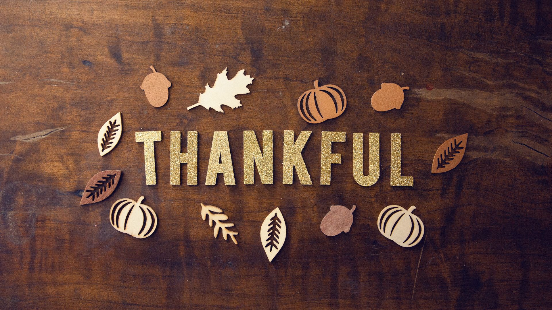 20 Thanksgiving Zoom Backgrounds for a Virtual Gathering